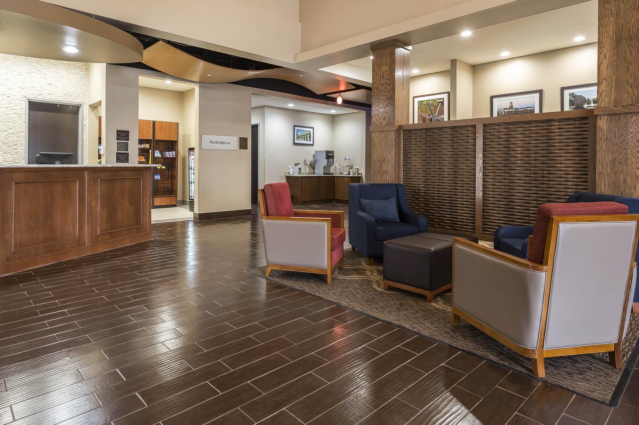 Comfort Suites - University Lubbock Exterior photo